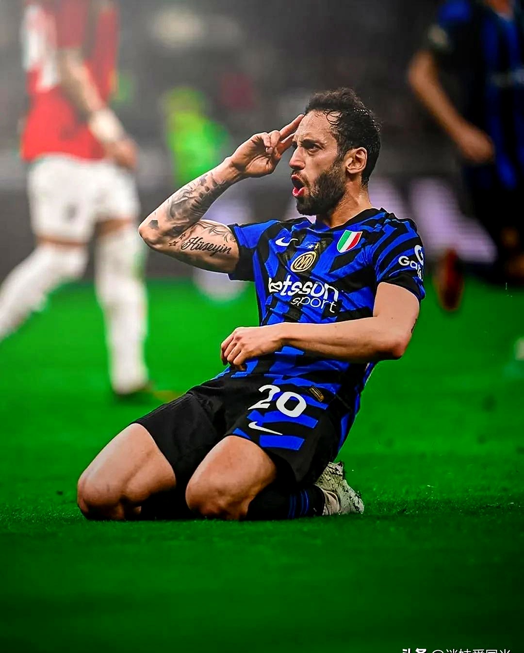 皇冠体育-欧冠清晨走向成谜，AC米兰再遭质疑，震撼外界，年轻球员得到机会的简单介绍