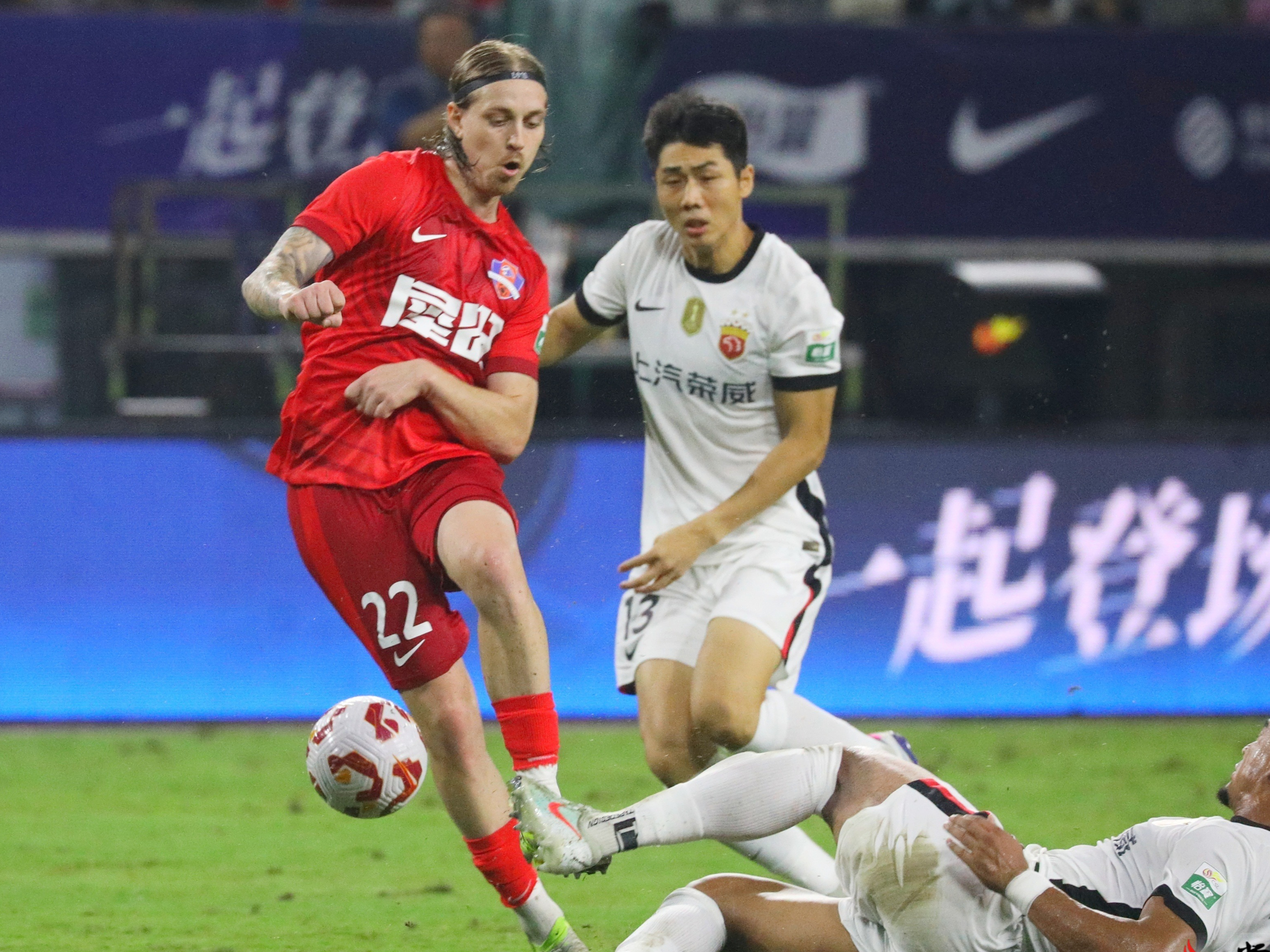 国王杯倒计时，上海海港集结日迎来里程碑，细节引发关注，信心回归，资深球员宣示担当的简单介绍